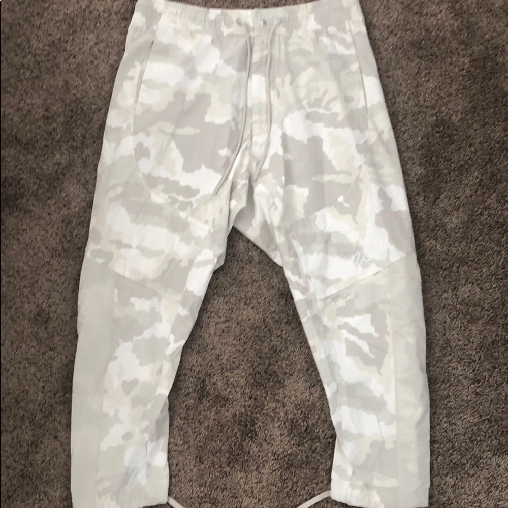 COPY - Nike NSW camo pants